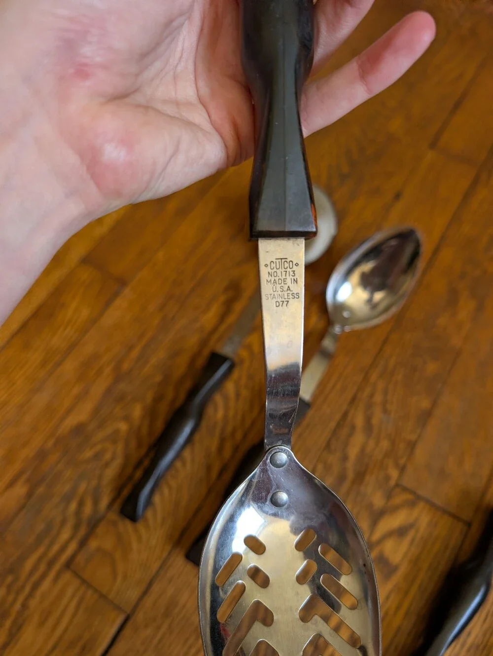 Vintage Cutco Kitchen Serving Utensils – Set of 4 PLUS 2 GENERIC Vintage Pieces